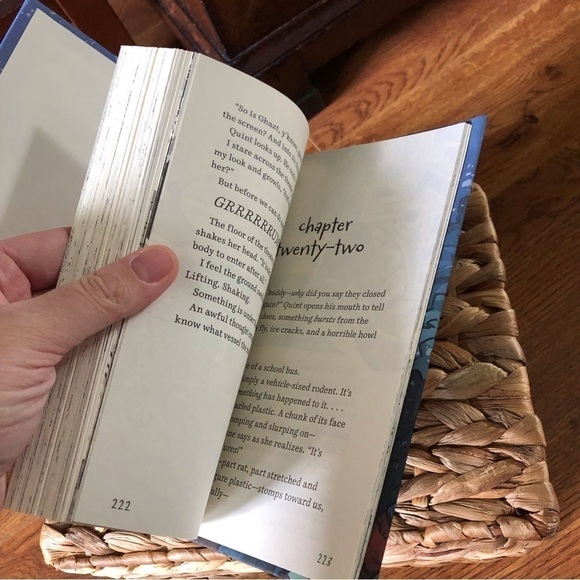 The Last Kids on Earth: and the Cosmic Beyond hardback book - Picture 3 of 6